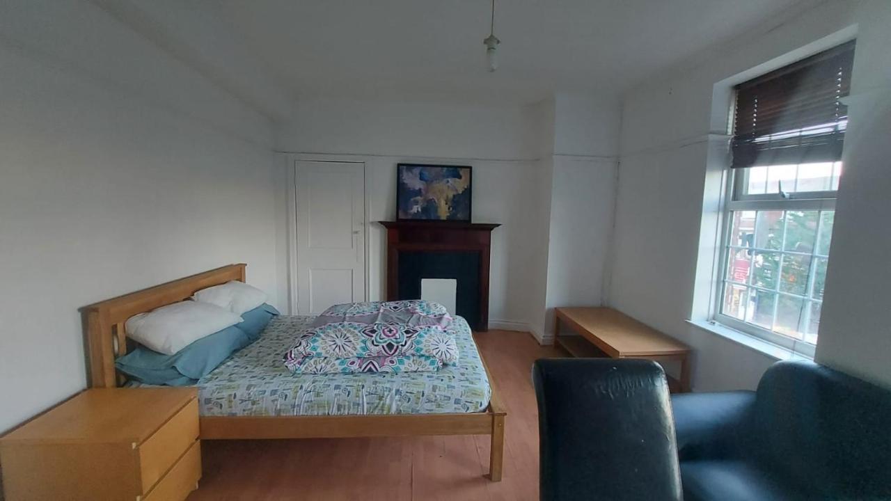 London Edgware Station Apartment Esterno foto