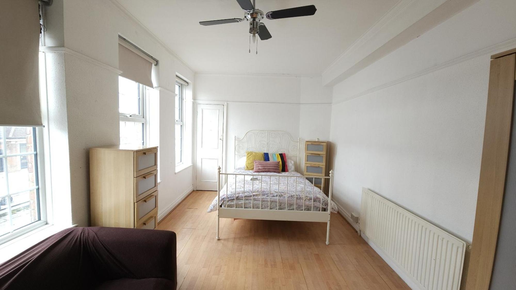 London Edgware Station Apartment Esterno foto
