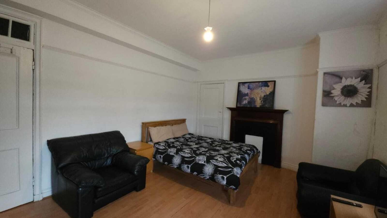 London Edgware Station Apartment Camera foto