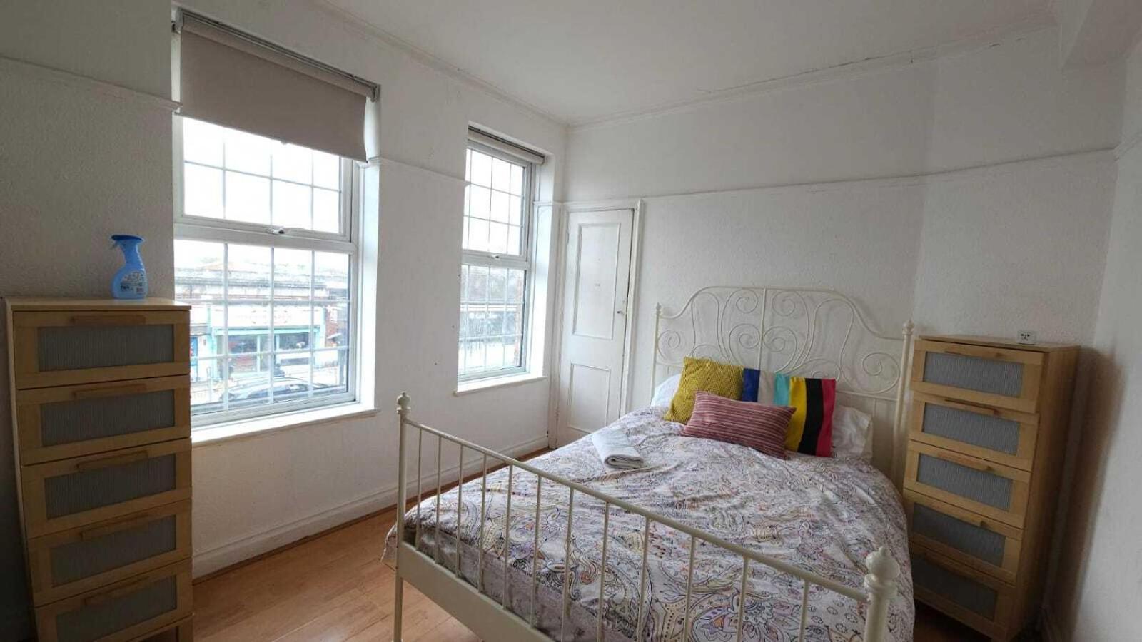 London Edgware Station Apartment Camera foto