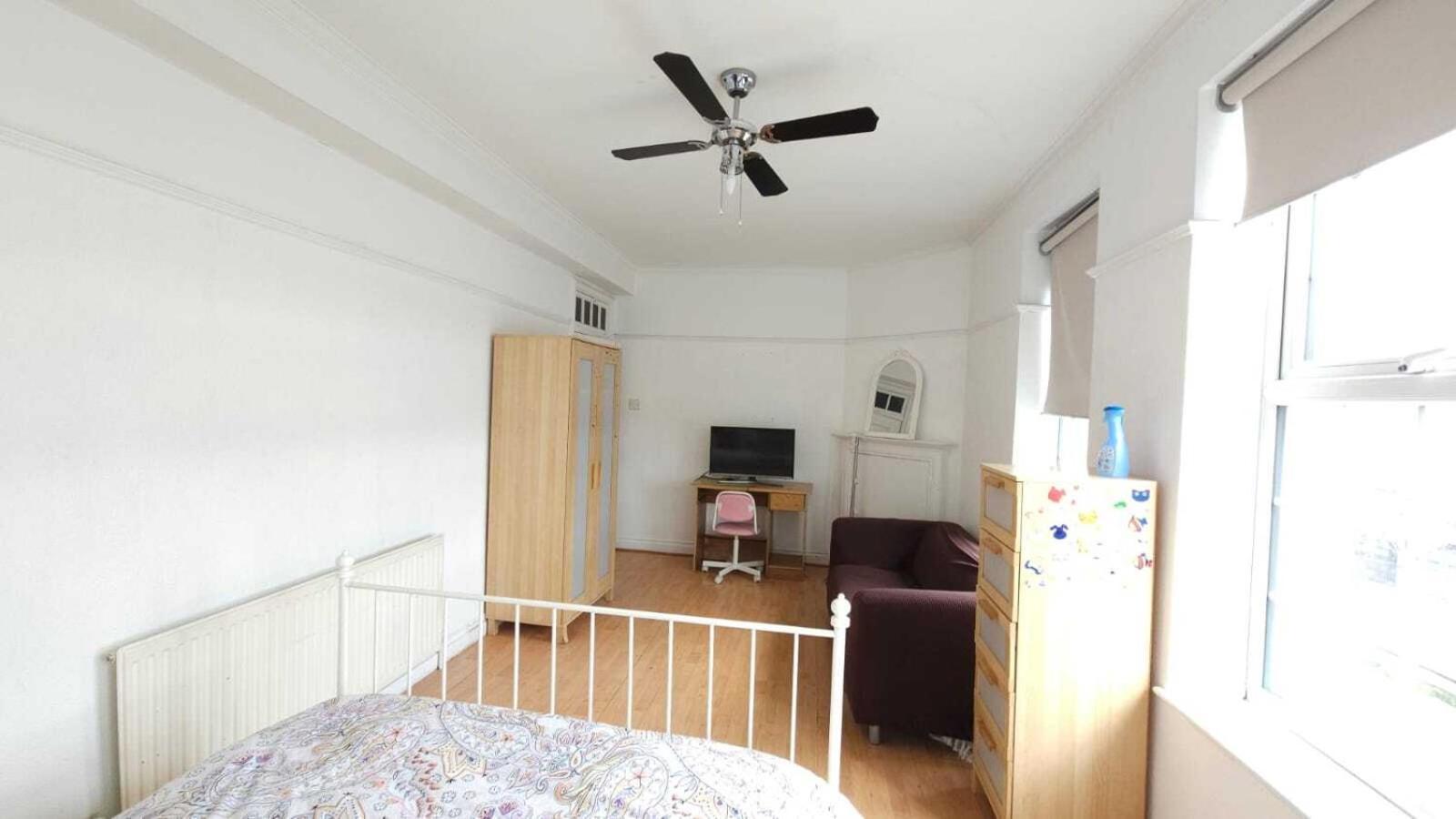 London Edgware Station Apartment Camera foto
