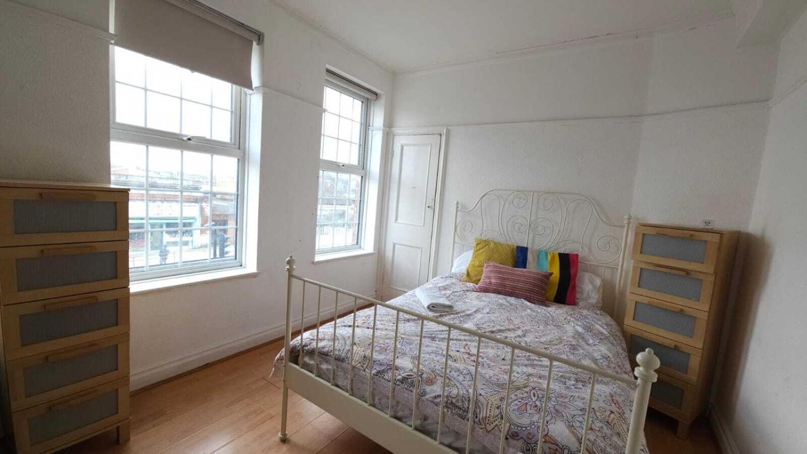 London Edgware Station Apartment Camera foto