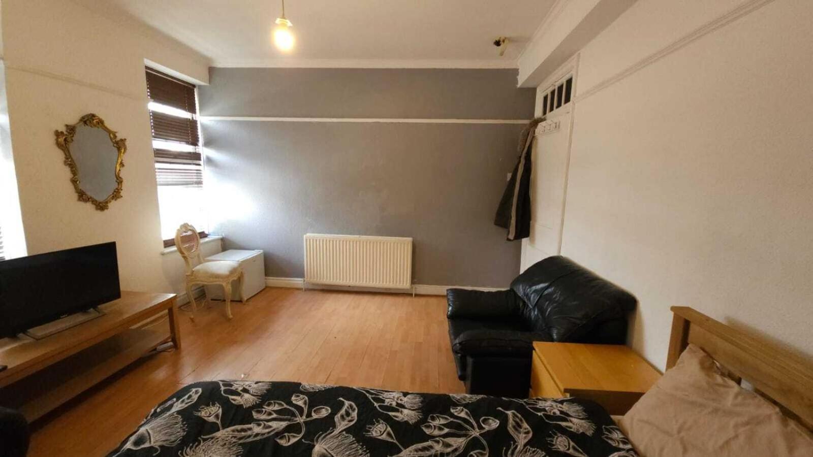 London Edgware Station Apartment Camera foto